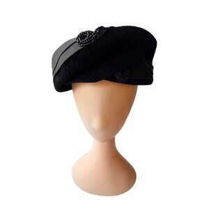 Vintage 1950s Women’s Black Wool Tilt Hat with Seed Bead Trim Elegant